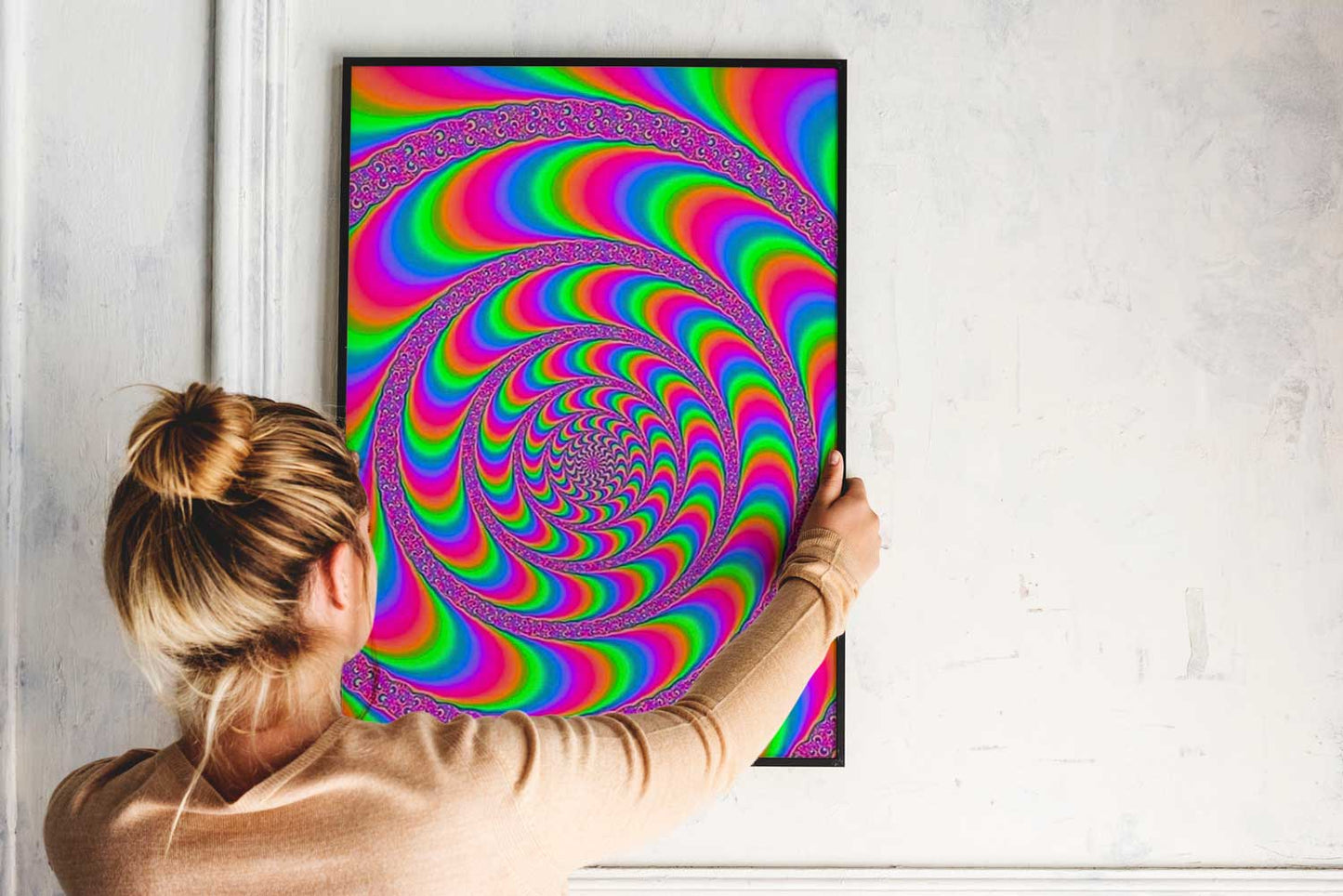 Affiche Hypnotique en Spirale Arc-en-Ciel - UNIVEA