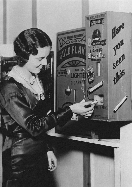 Archive cigarette dispenser